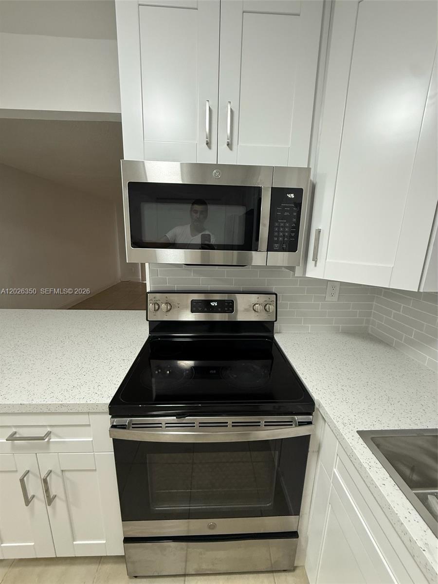 OLA CONDO - Residential Lease