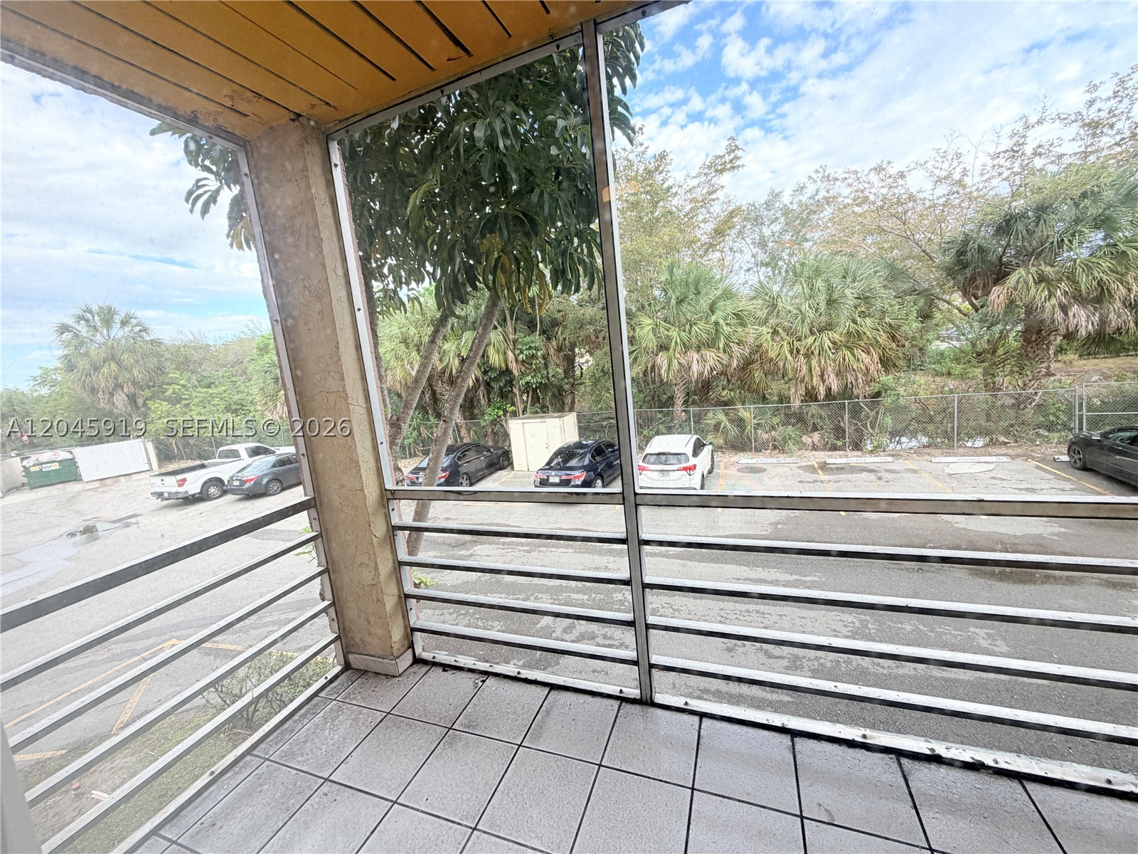 BROOKFIELD SQUARE CONDO - Residential