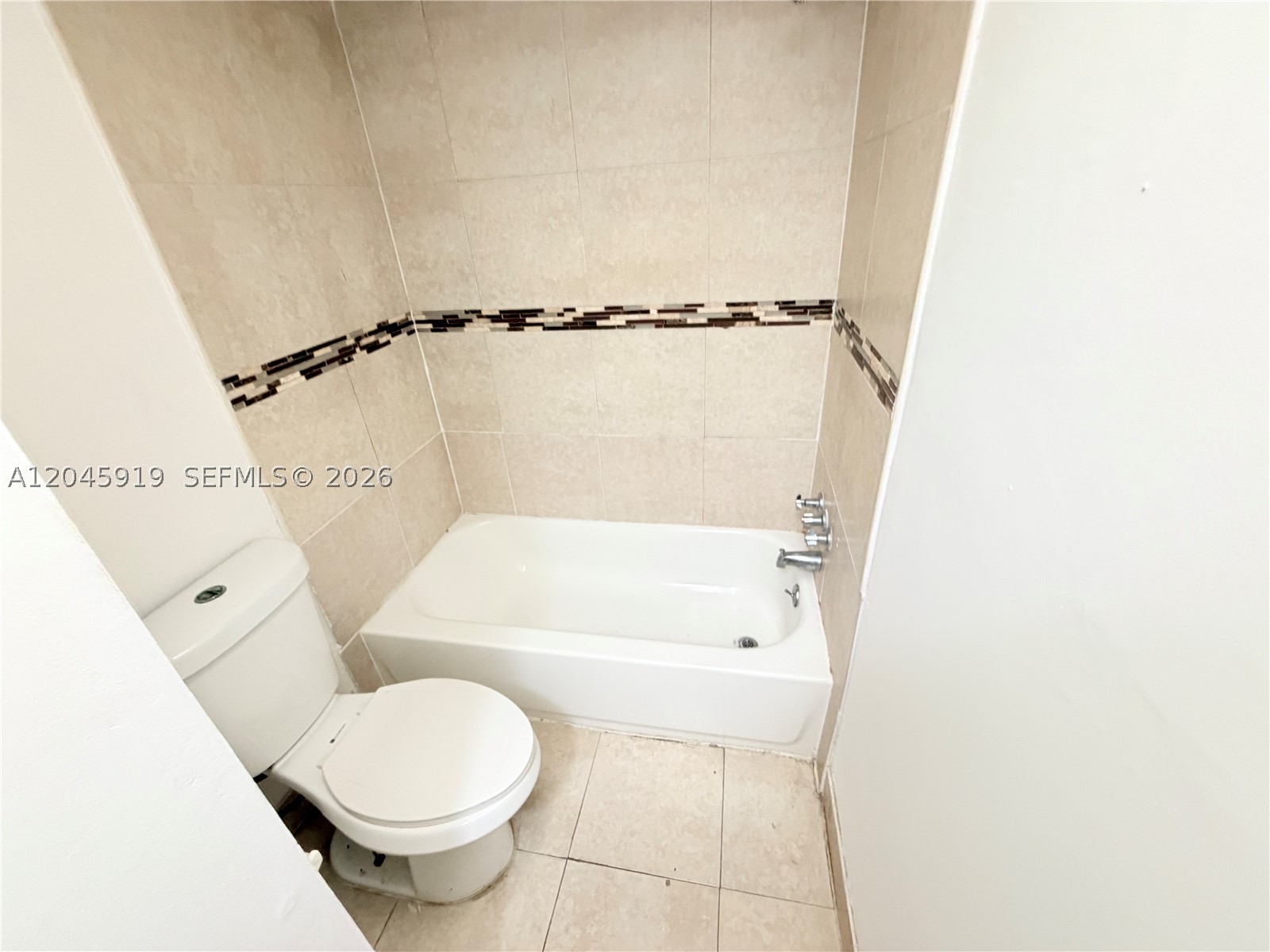 BROOKFIELD SQUARE CONDO - Residential