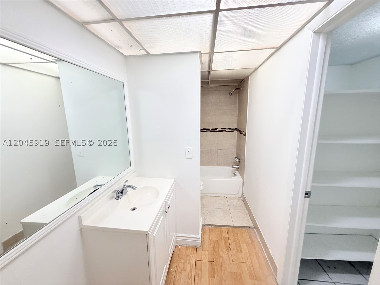 BROOKFIELD SQUARE CONDO - Residential