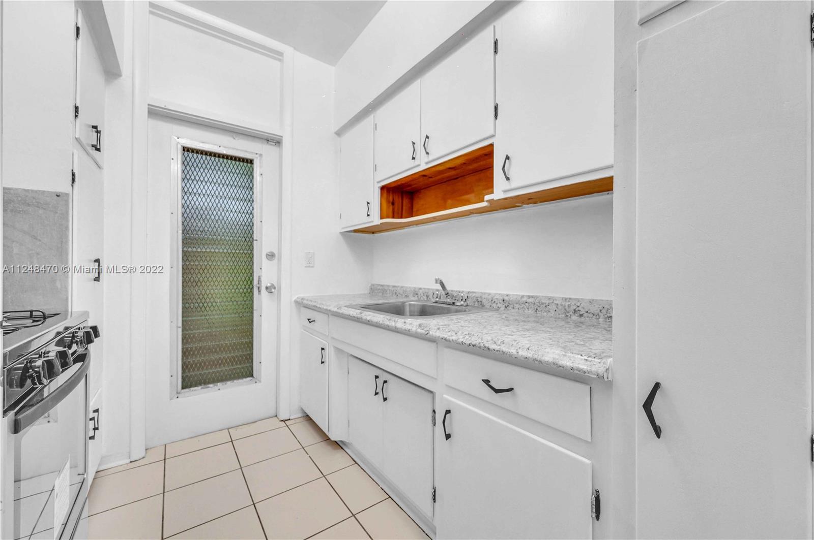 GOLF COURSE SUB AMD PL - Residential Lease