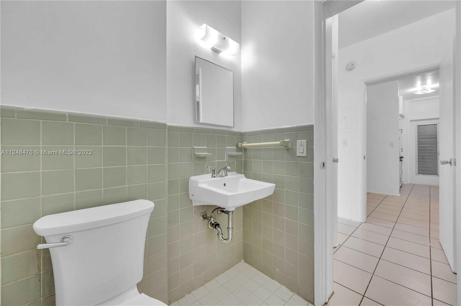 GOLF COURSE SUB AMD PL - Residential Lease