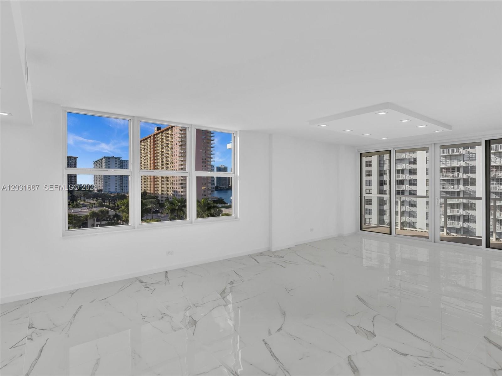 WINSTON TOWER 300 CONDO - Residential