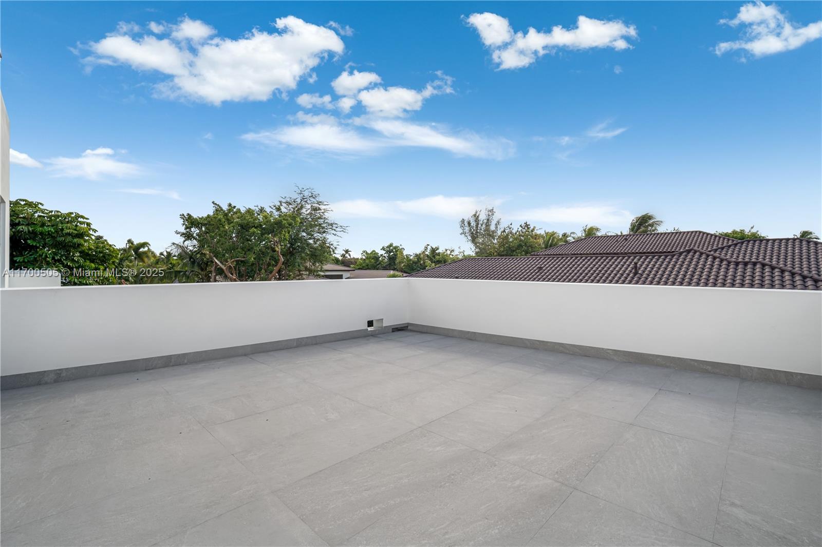 HEAVENLY ESTATES - Residential