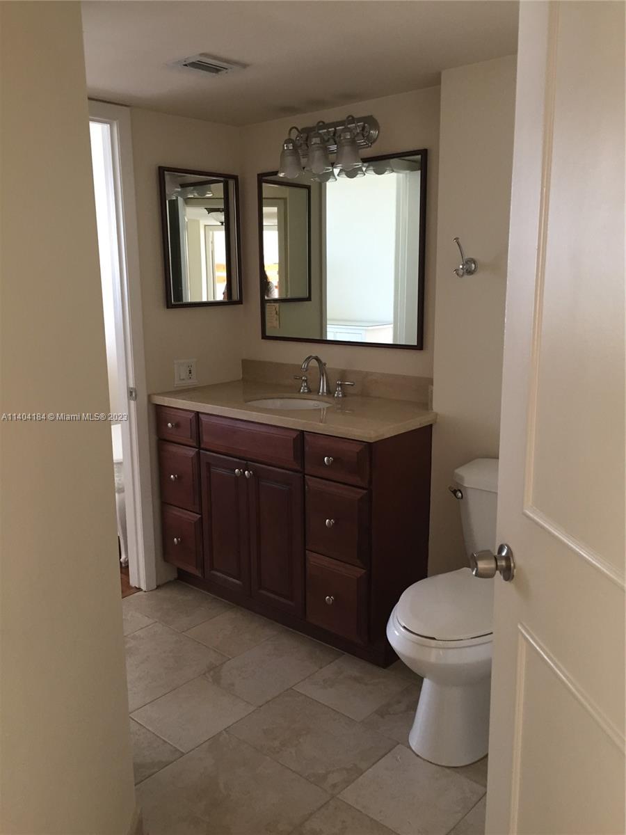 BRICKELL KEY II - Residential Lease