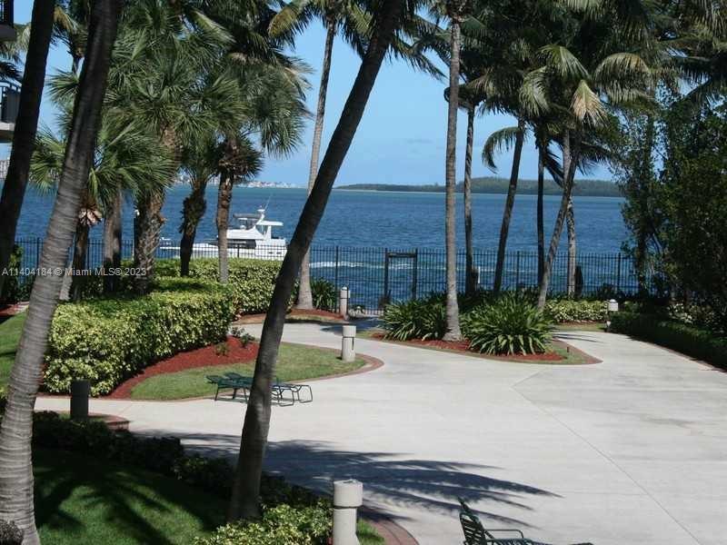BRICKELL KEY II - Residential Lease