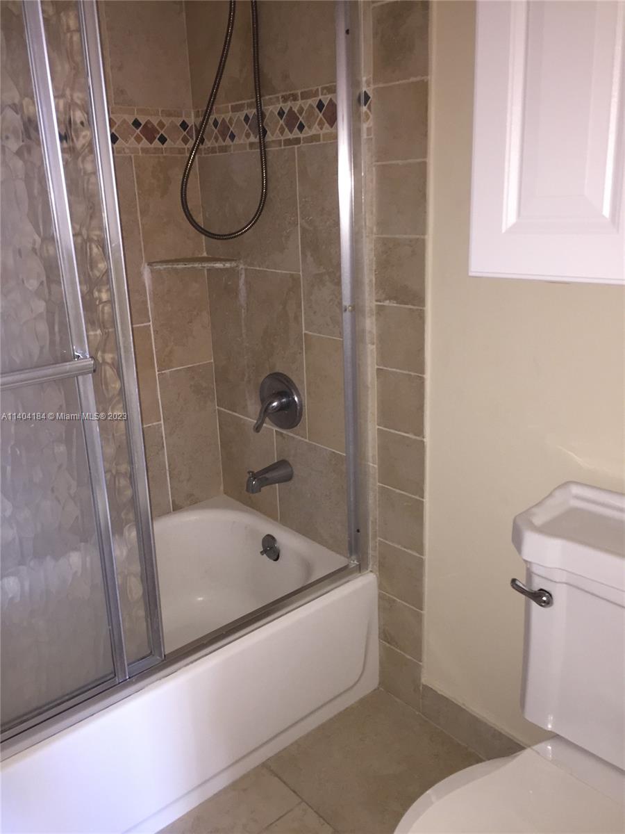 BRICKELL KEY II - Residential Lease