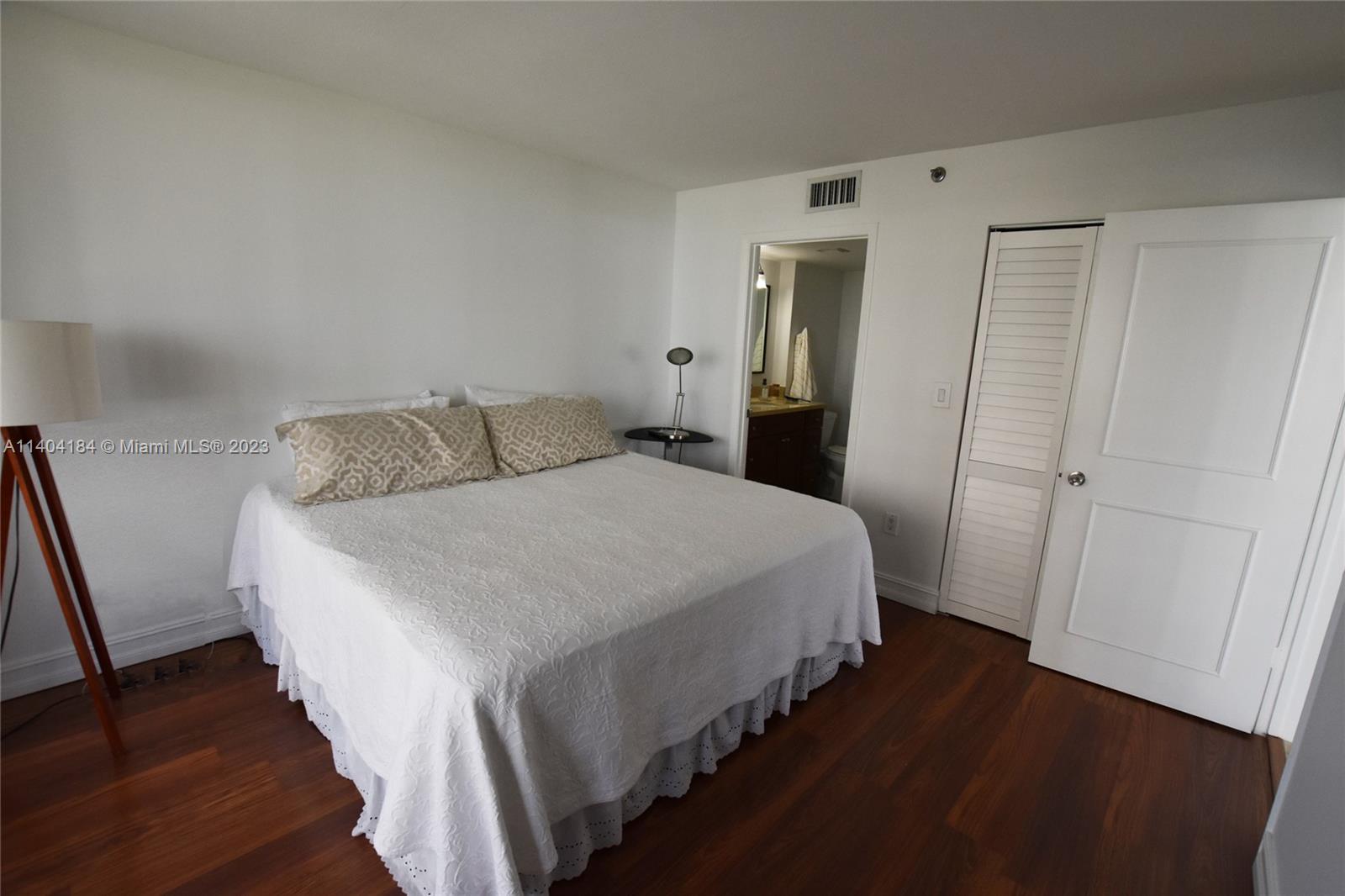 BRICKELL KEY II - Residential Lease