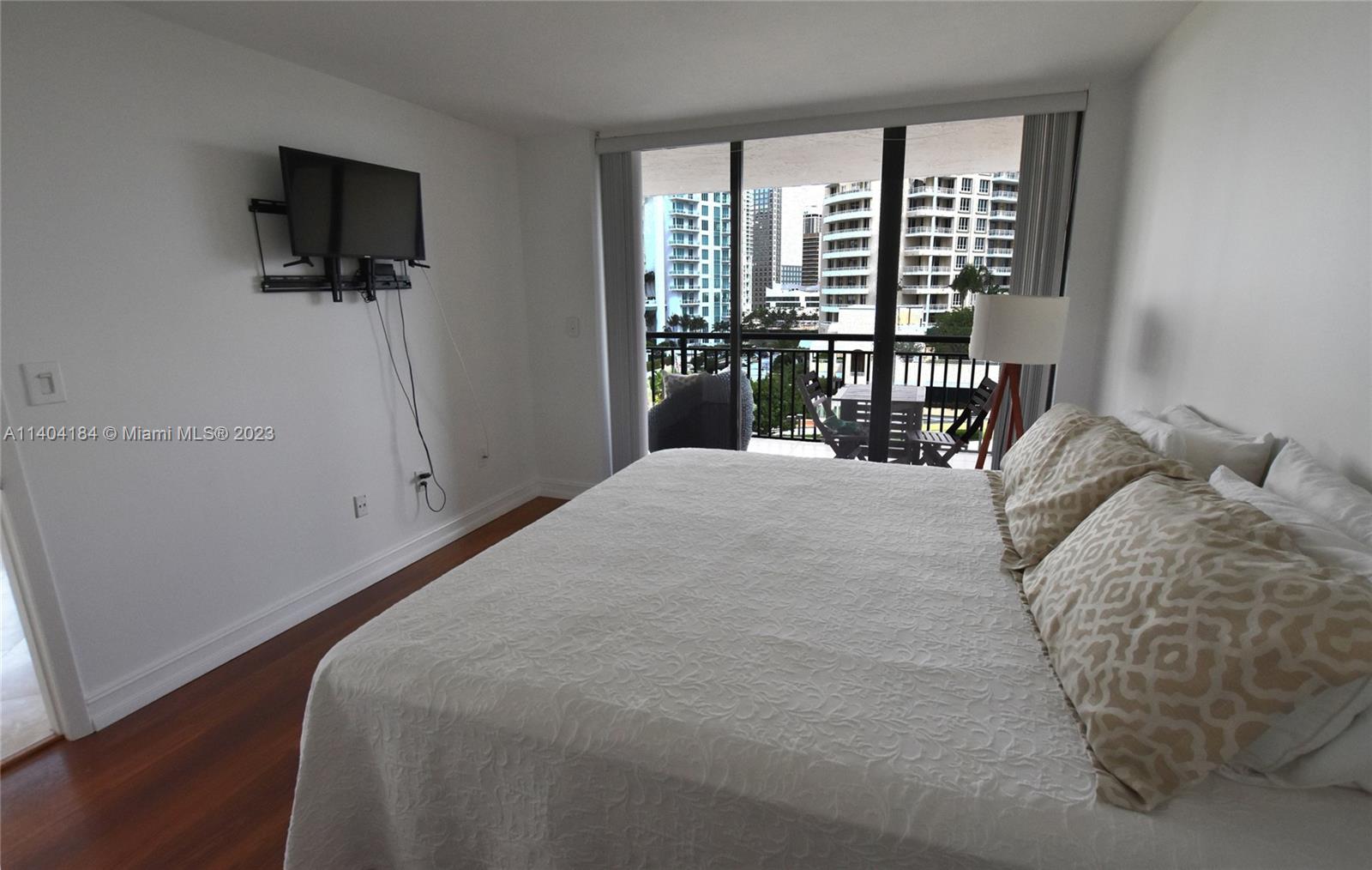 BRICKELL KEY II - Residential Lease