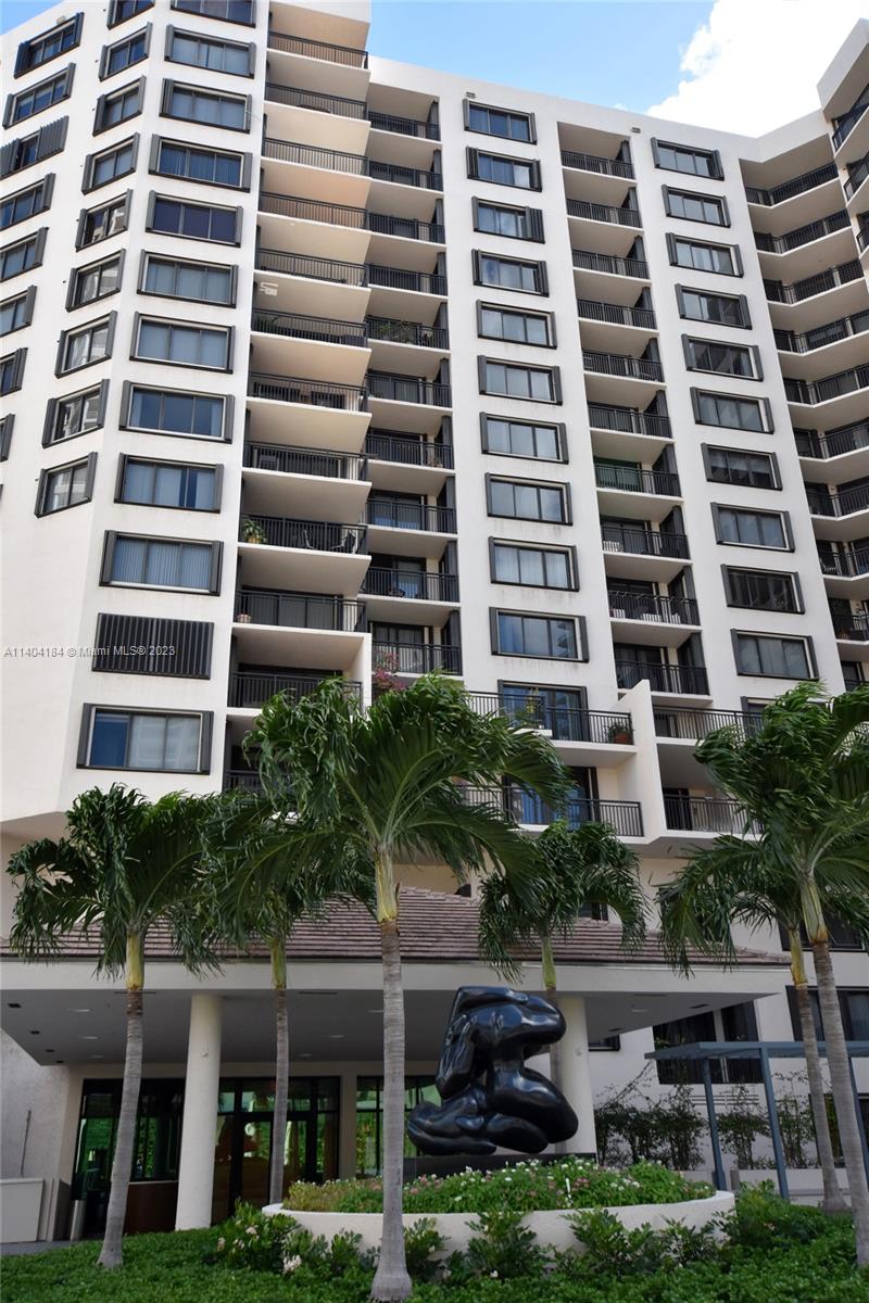 BRICKELL KEY II - Residential Lease