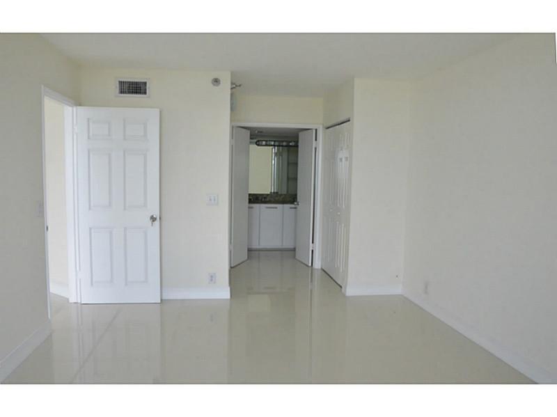 PARC CENTRAL - Residential Lease