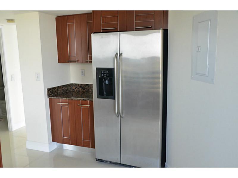 PARC CENTRAL - Residential Lease