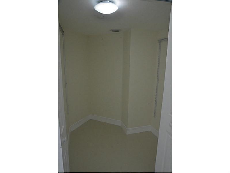 PARC CENTRAL - Residential Lease