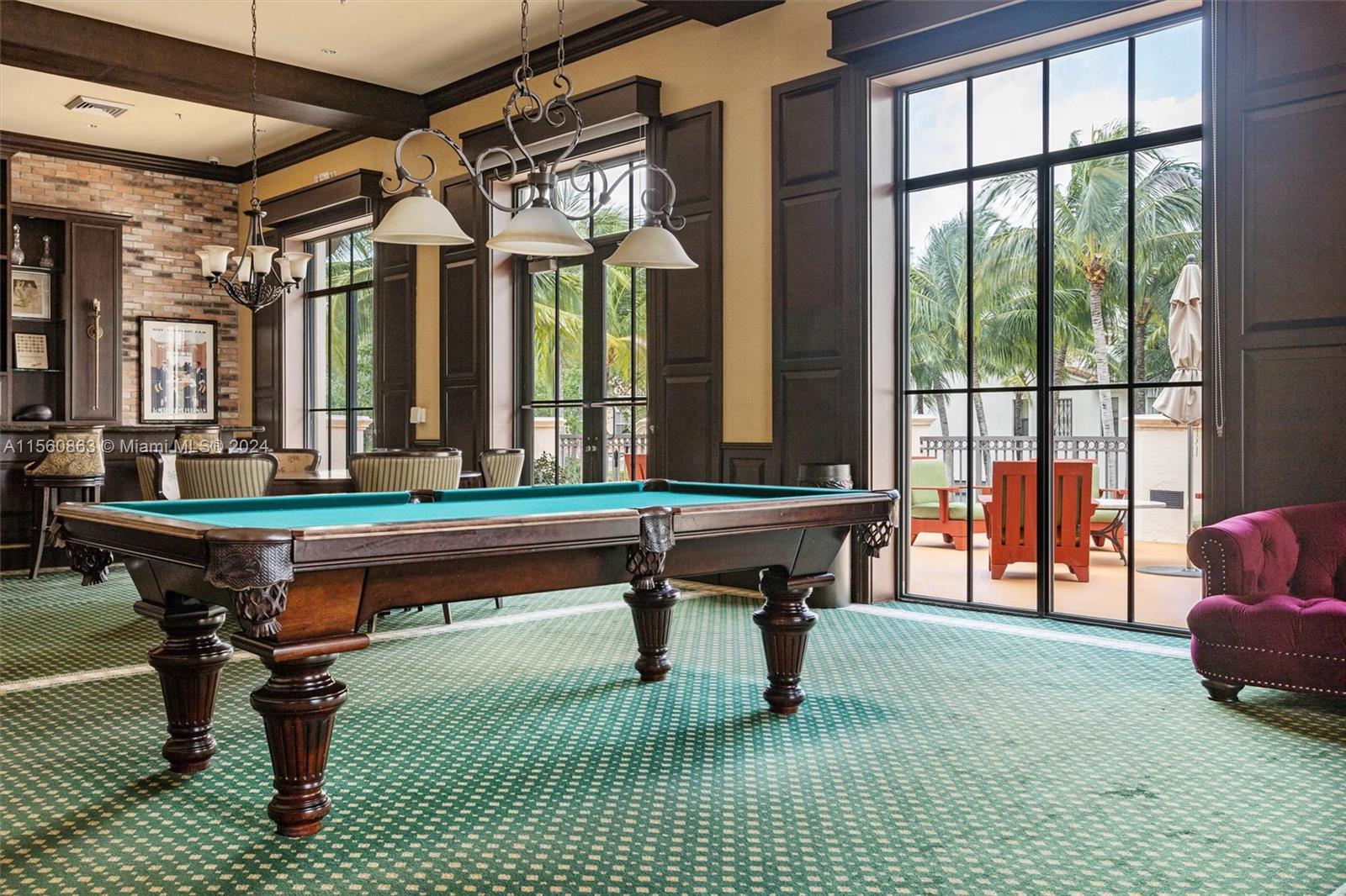 SAWGRASS LAKES - Residential