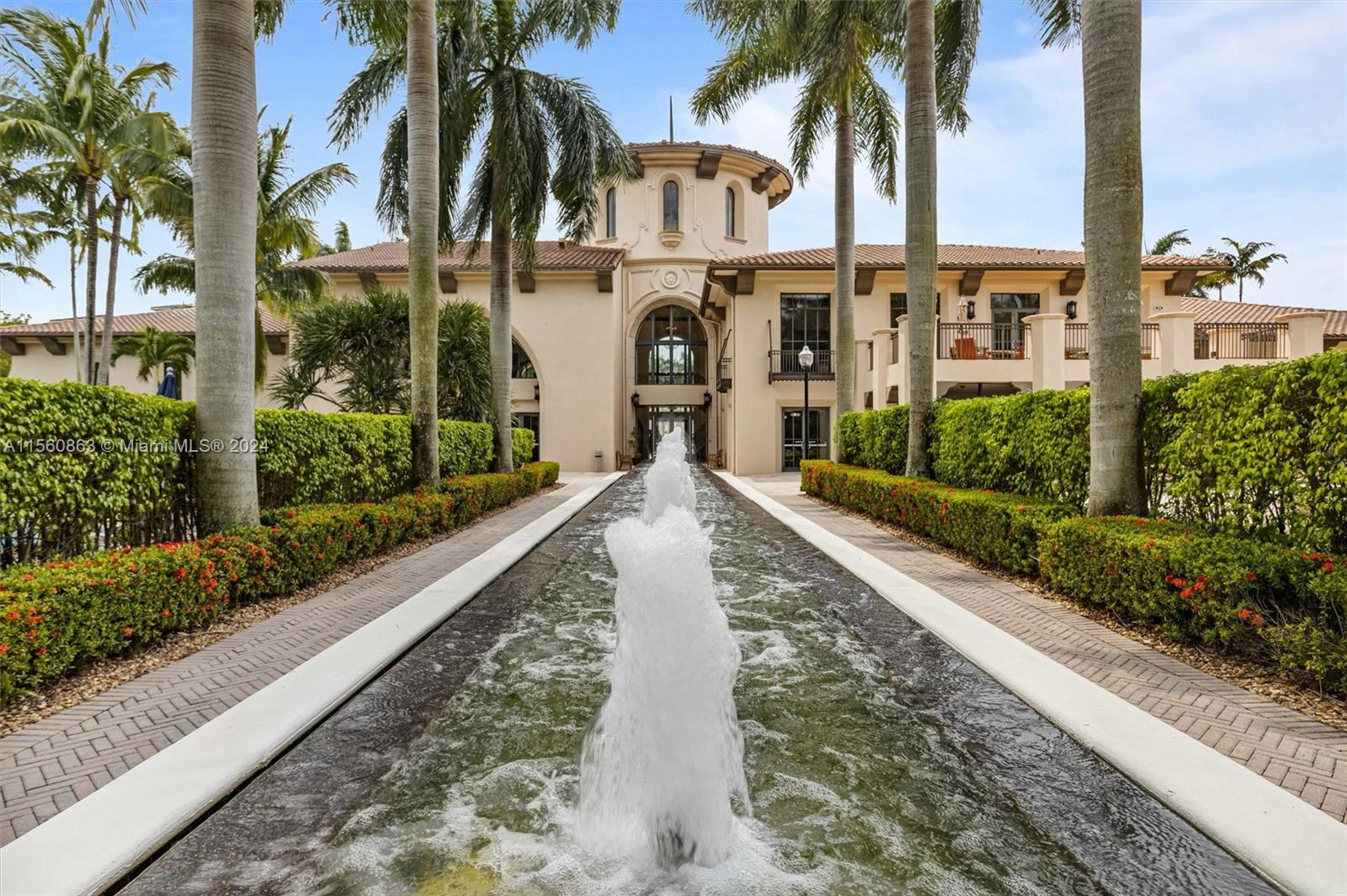 SAWGRASS LAKES - Residential