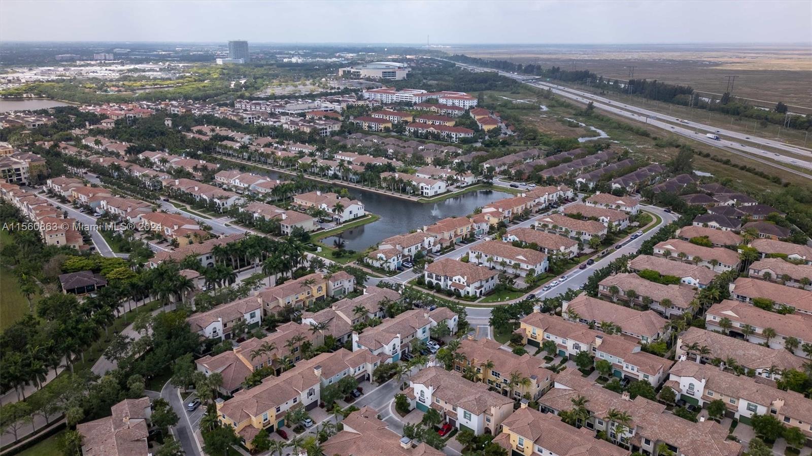 SAWGRASS LAKES - Residential