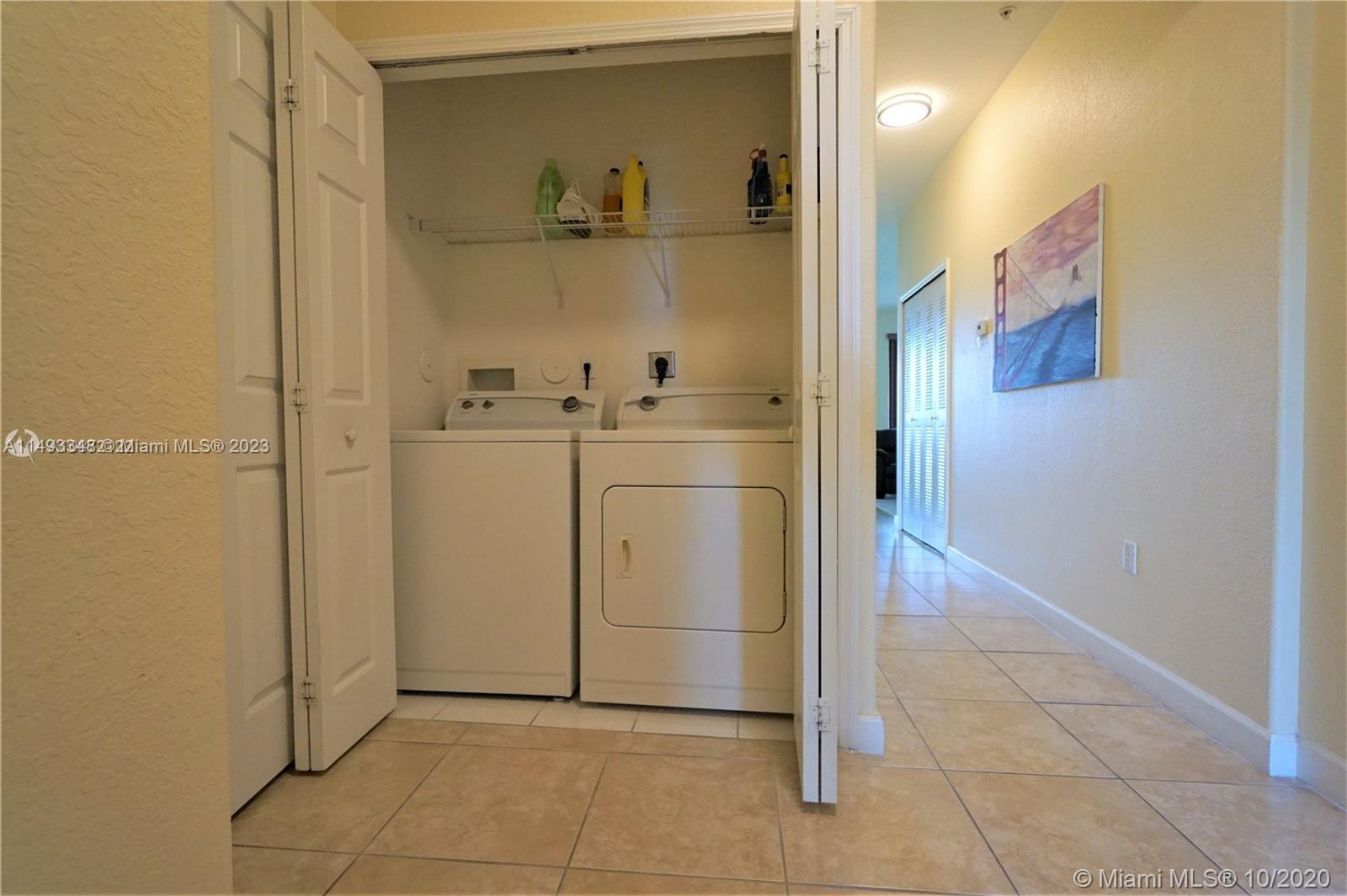 FONTAINBLEAU LAKES COURTY - Residential Lease