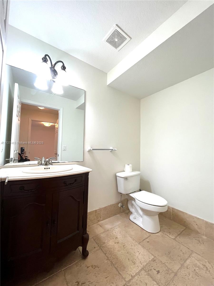 PEMBROKE ISLES 1 - Residential Lease
