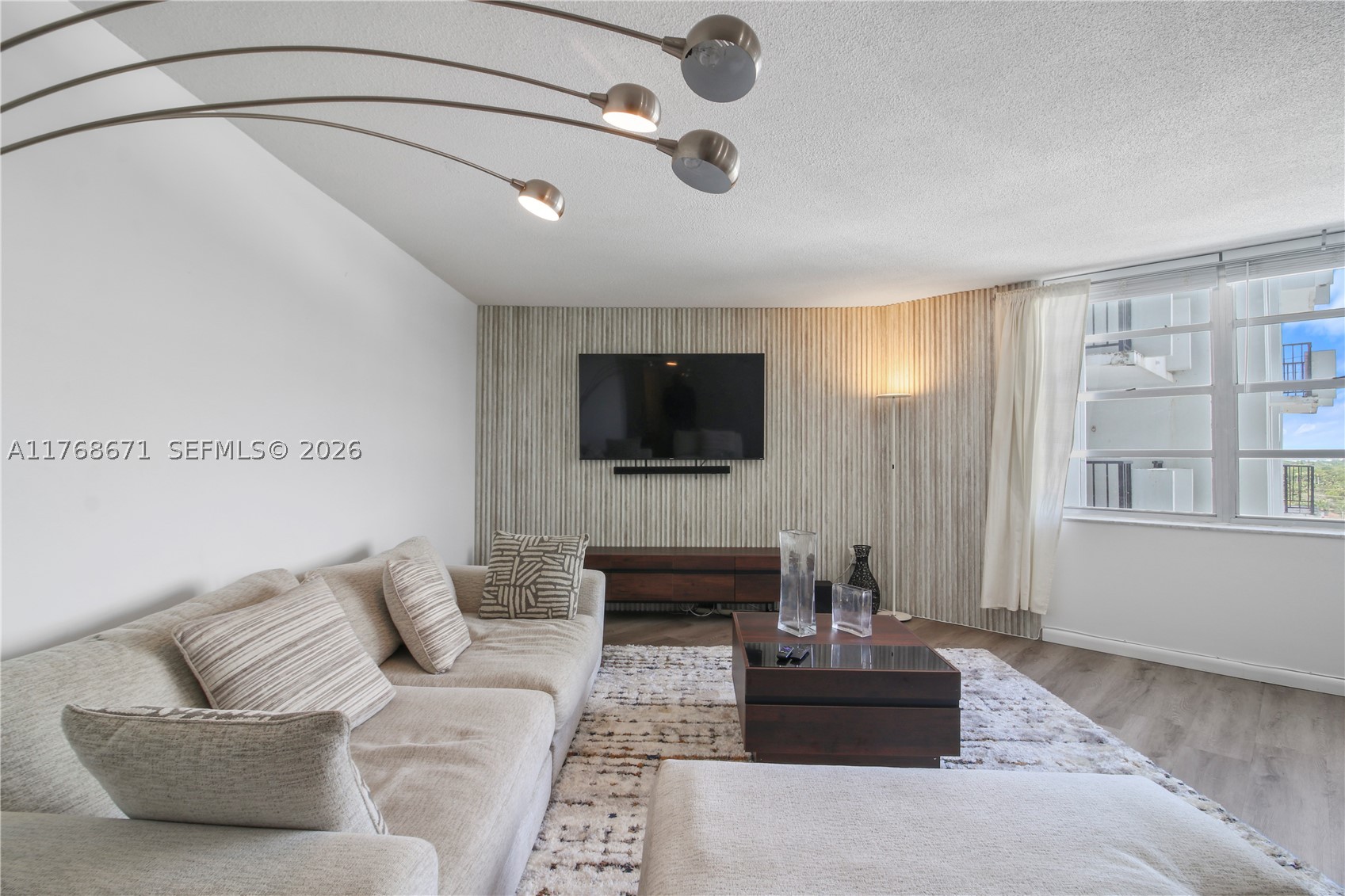 COMMODORE PLAZA CONDO - Residential