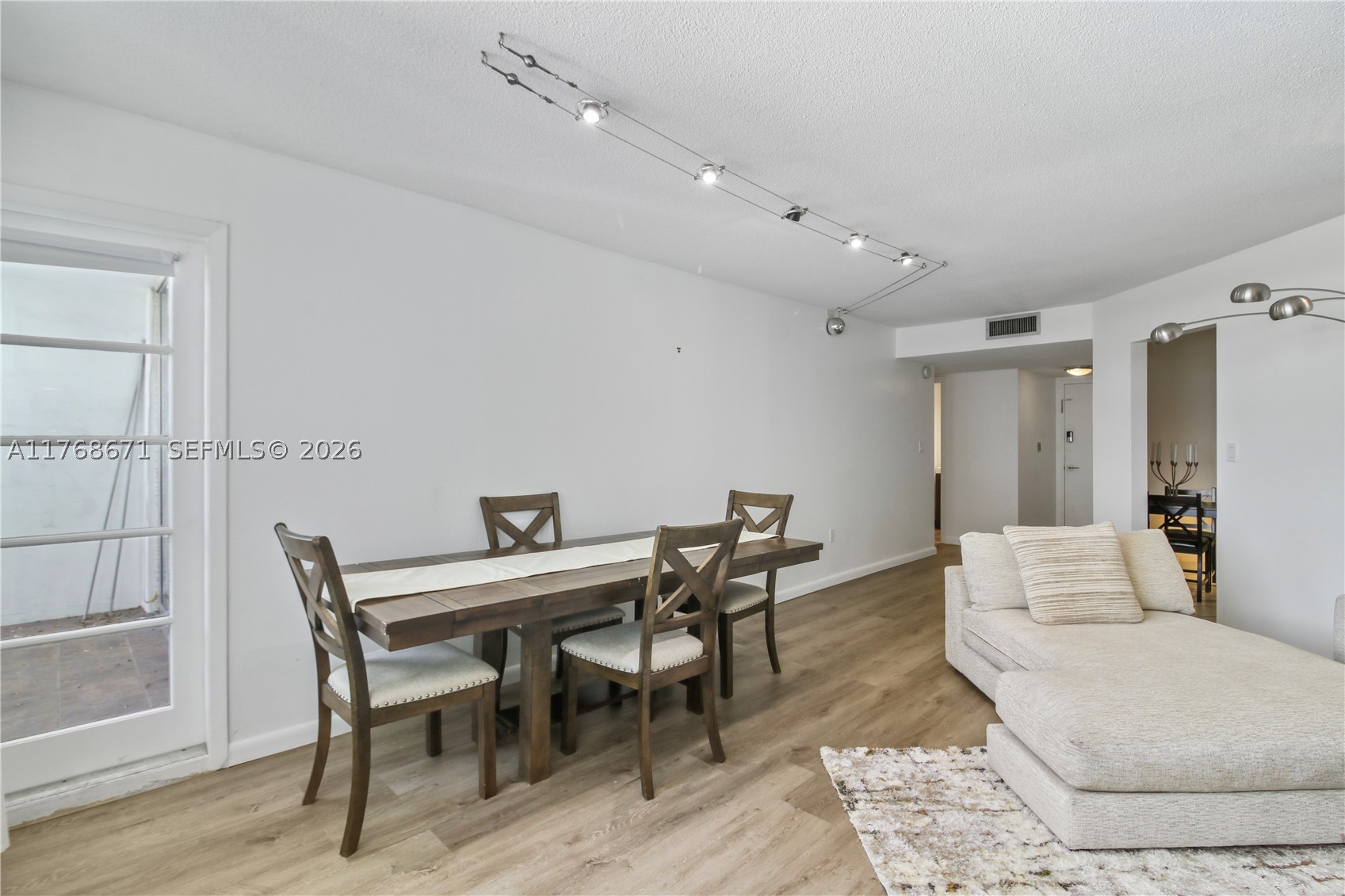 COMMODORE PLAZA CONDO - Residential
