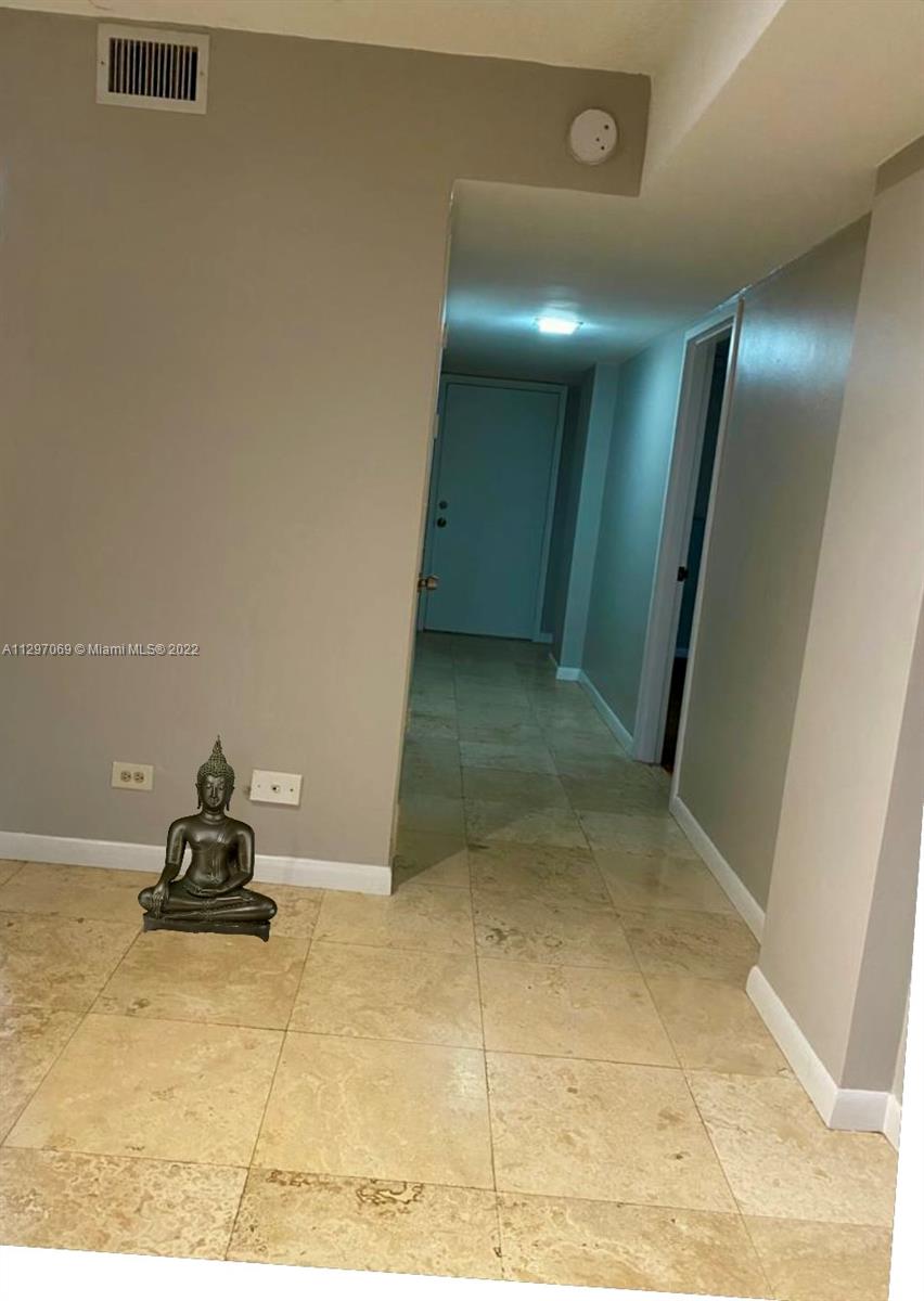 EASTERN SHORES WHITE HOUS - Residential Lease