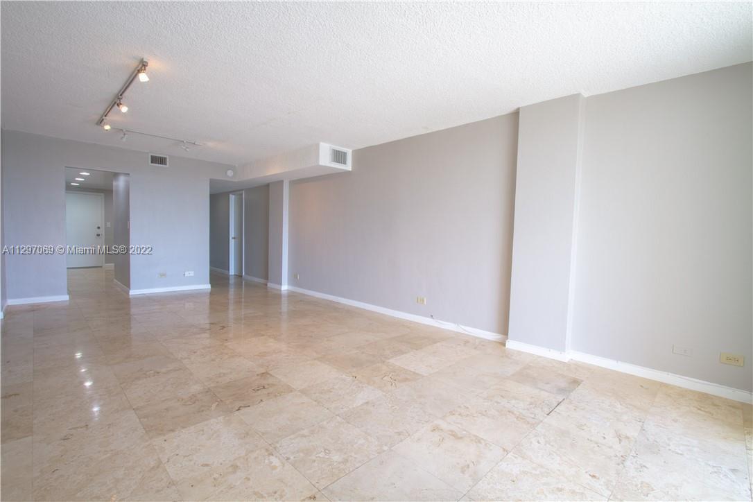 EASTERN SHORES WHITE HOUS - Residential Lease