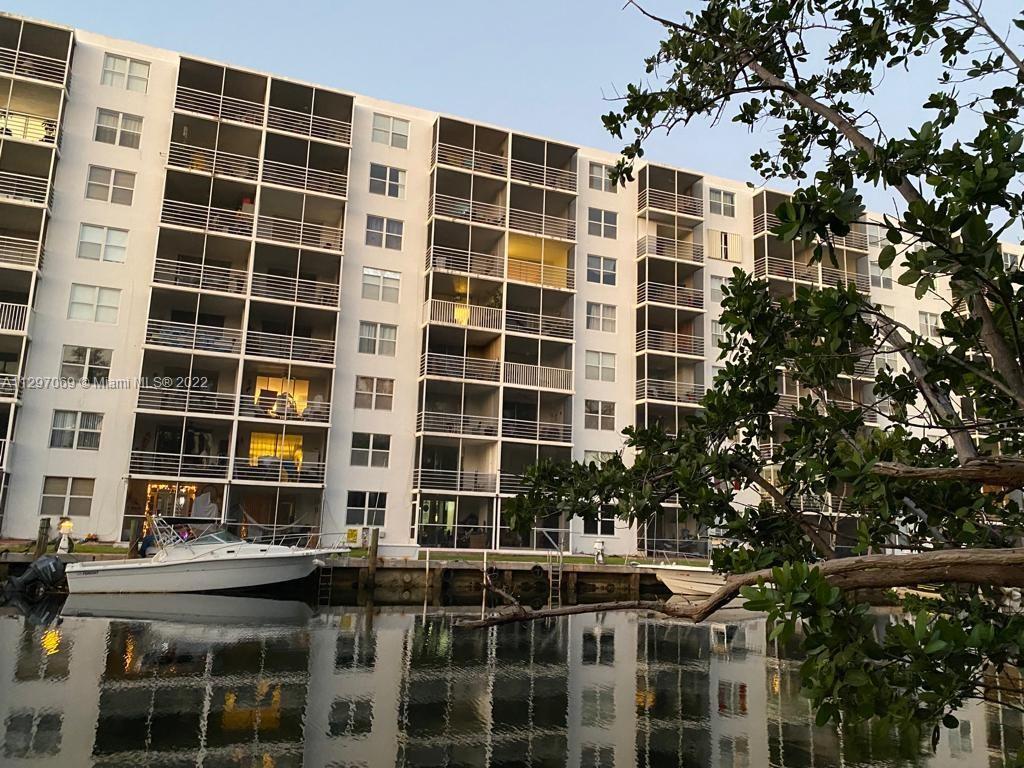 EASTERN SHORES WHITE HOUS - Residential Lease