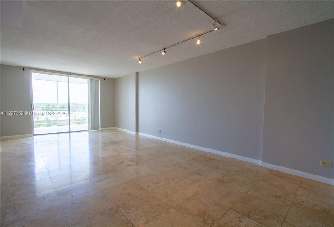 EASTERN SHORES WHITE HOUS - Residential Lease
