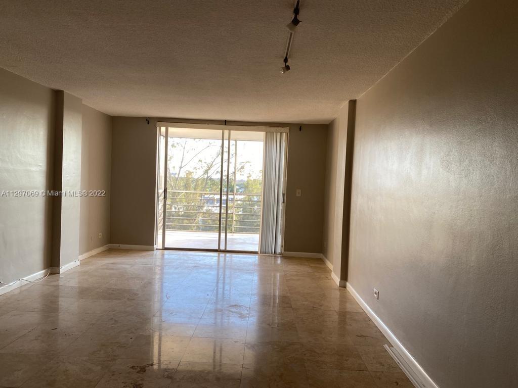 EASTERN SHORES WHITE HOUS - Residential Lease