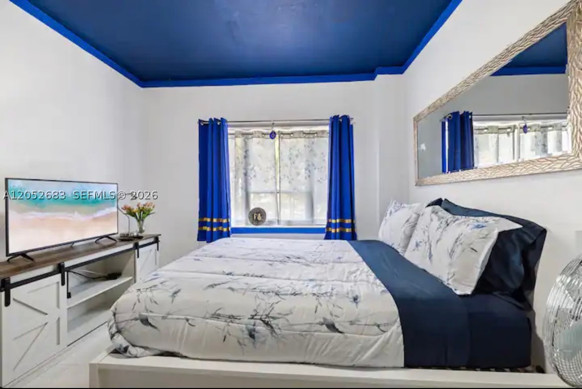 THE MANTELL CONDO - Residential Lease