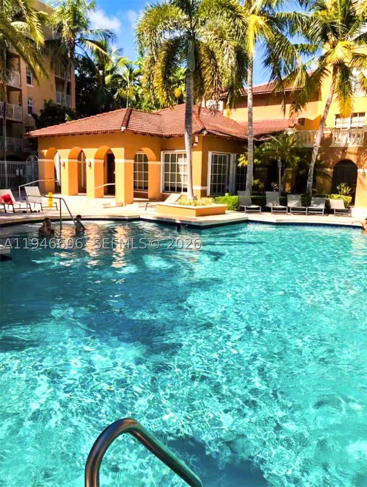 THE YACHT CLUB AT AVENTUR - Residential