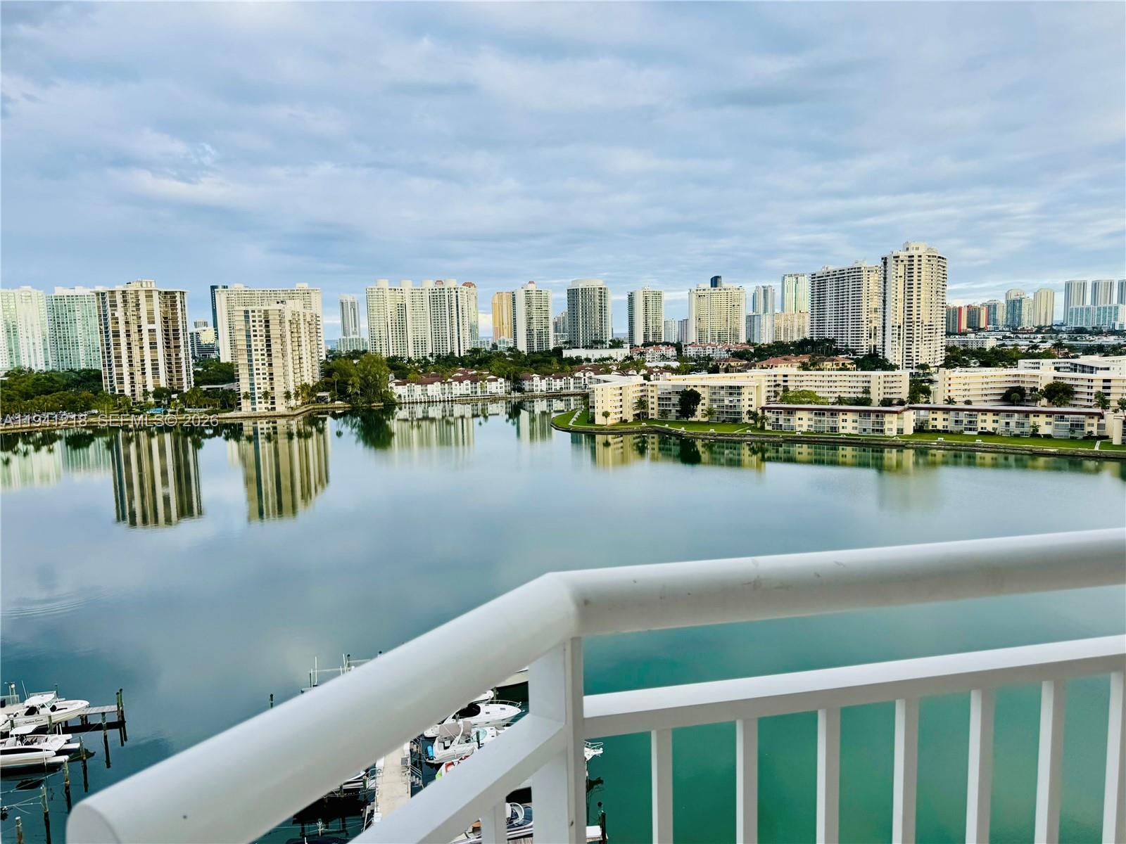 DEL PRADO MARINA - Residential