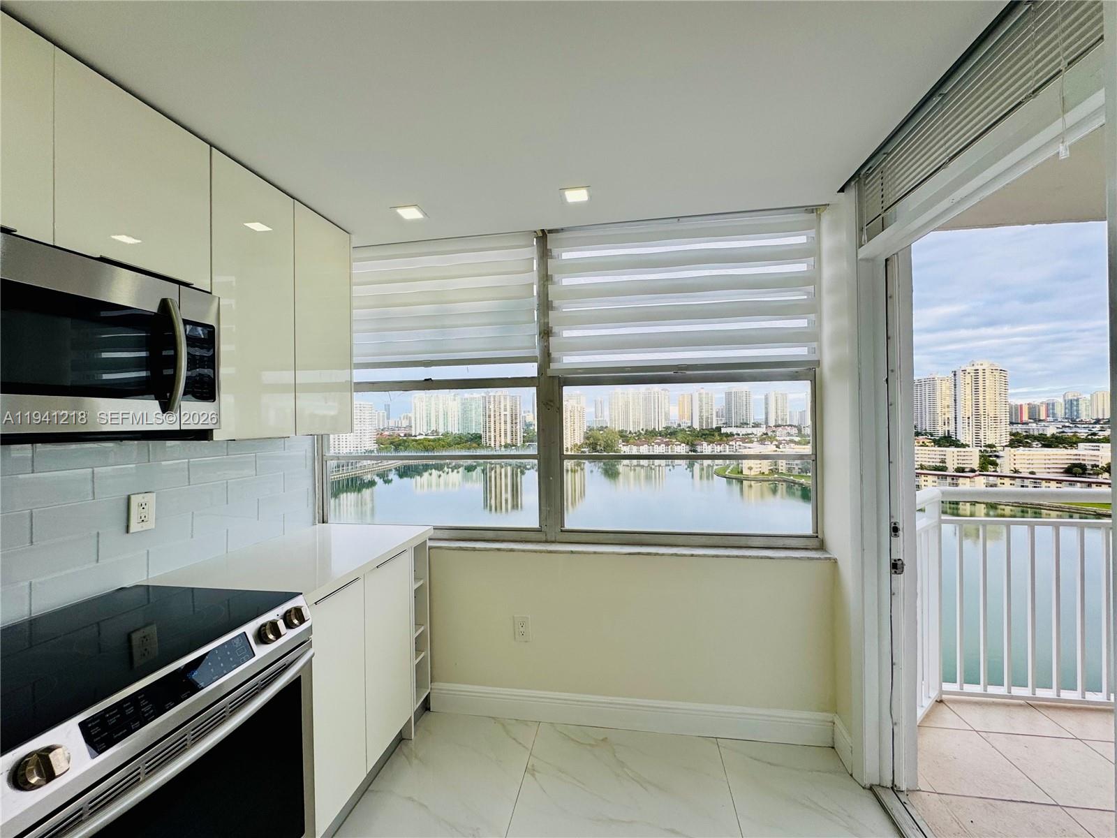 DEL PRADO MARINA - Residential
