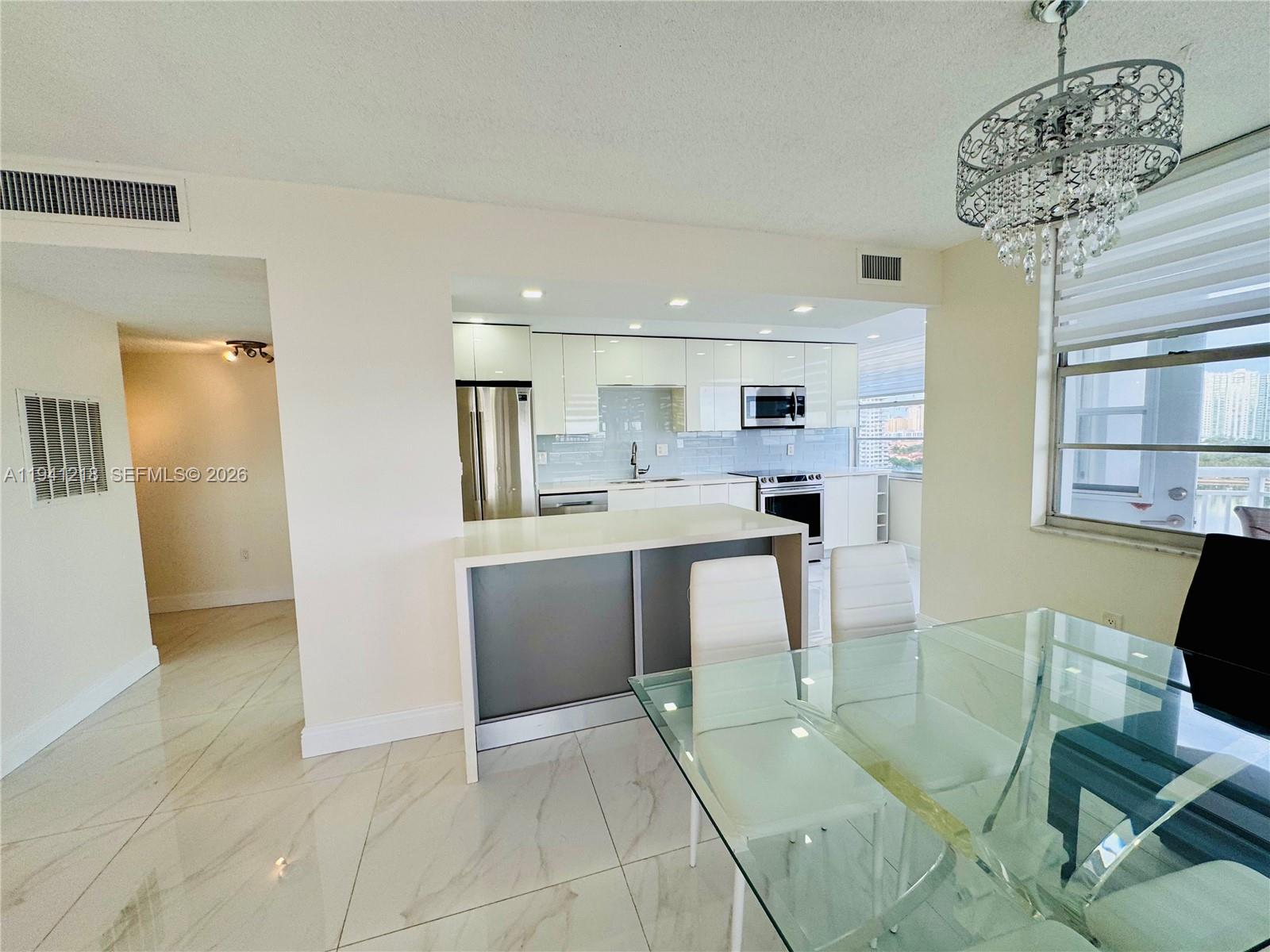 DEL PRADO MARINA - Residential