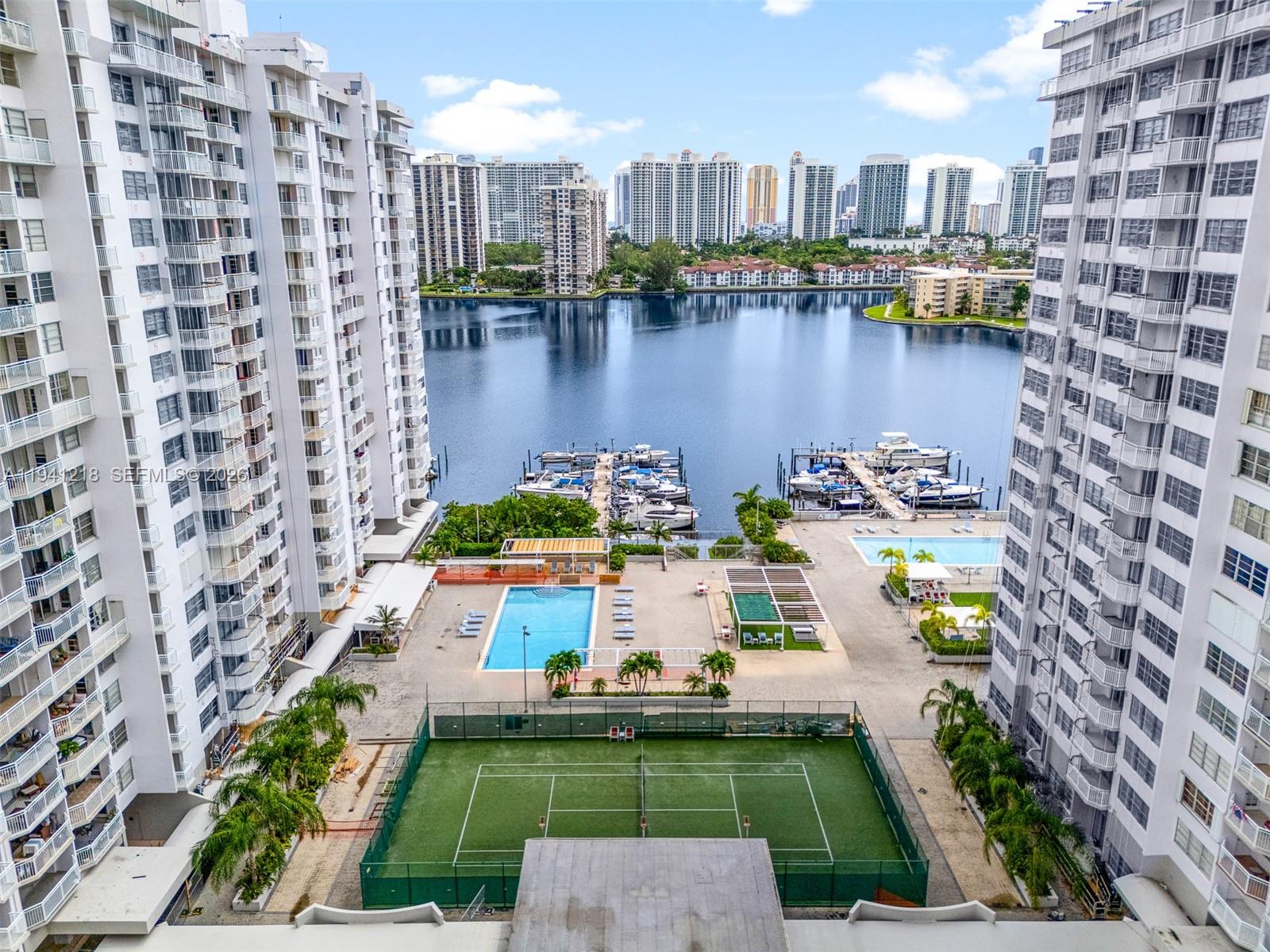 DEL PRADO MARINA - Residential