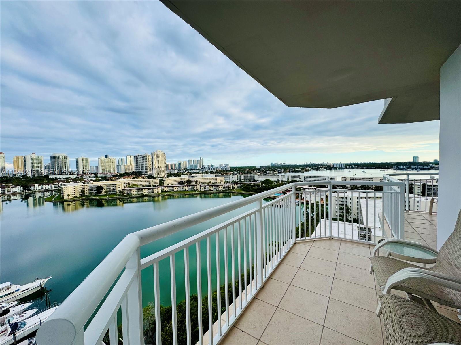 DEL PRADO MARINA - Residential