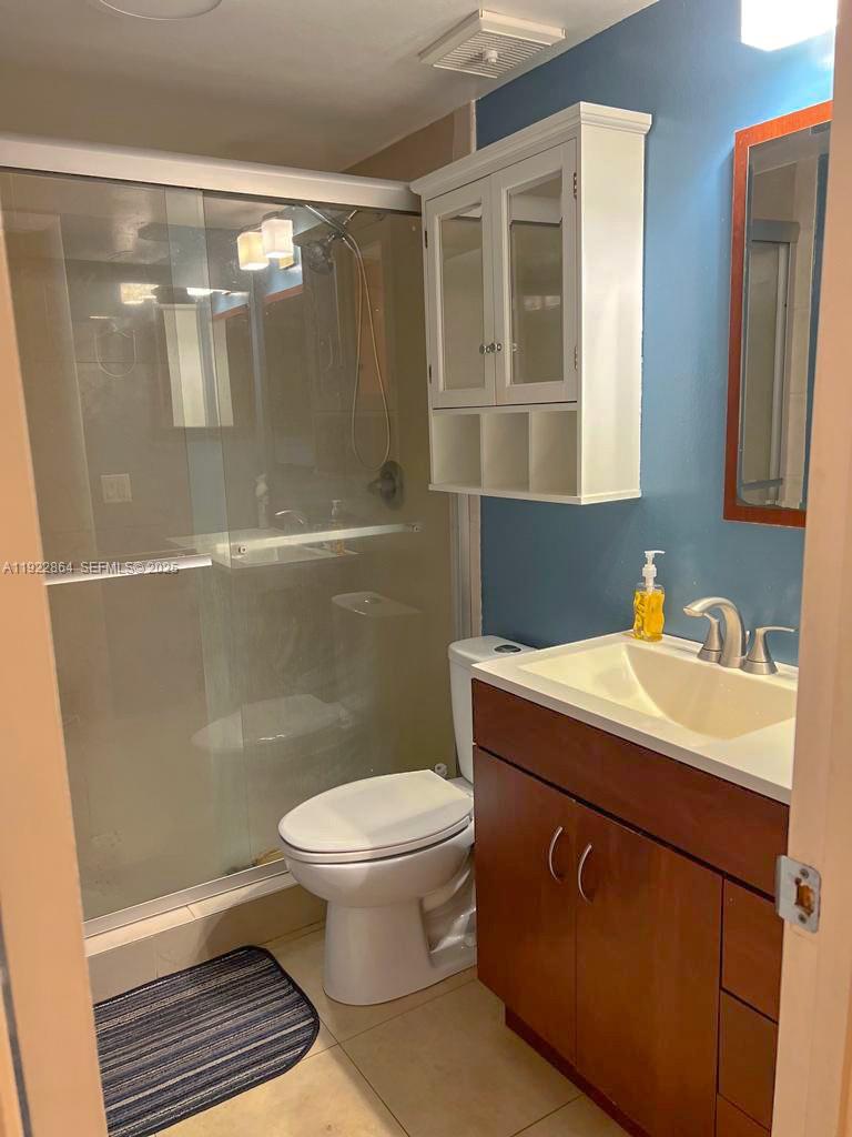 EMBARCADERO CONDO - Residential Lease