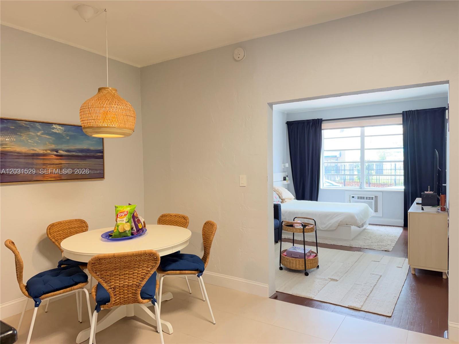 THE BAYLISS CONDO - Residential Lease