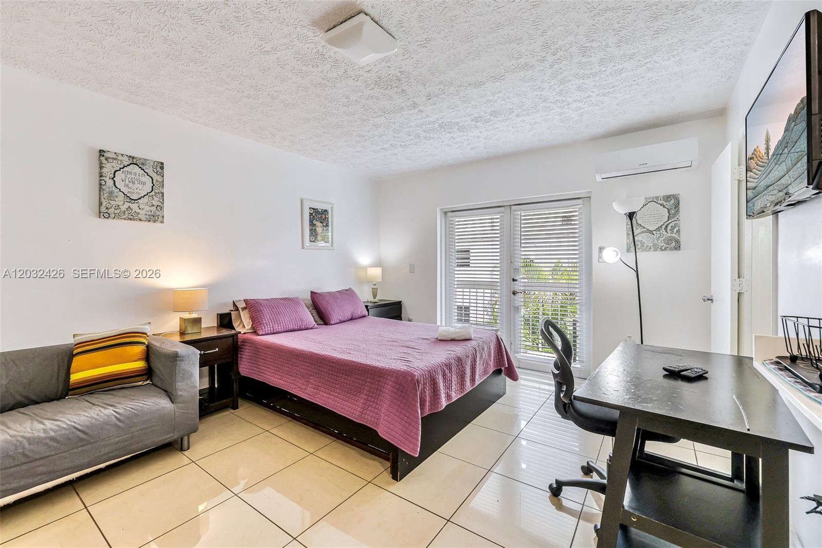 BISCAYNE PARK ESTATES - Residential Income