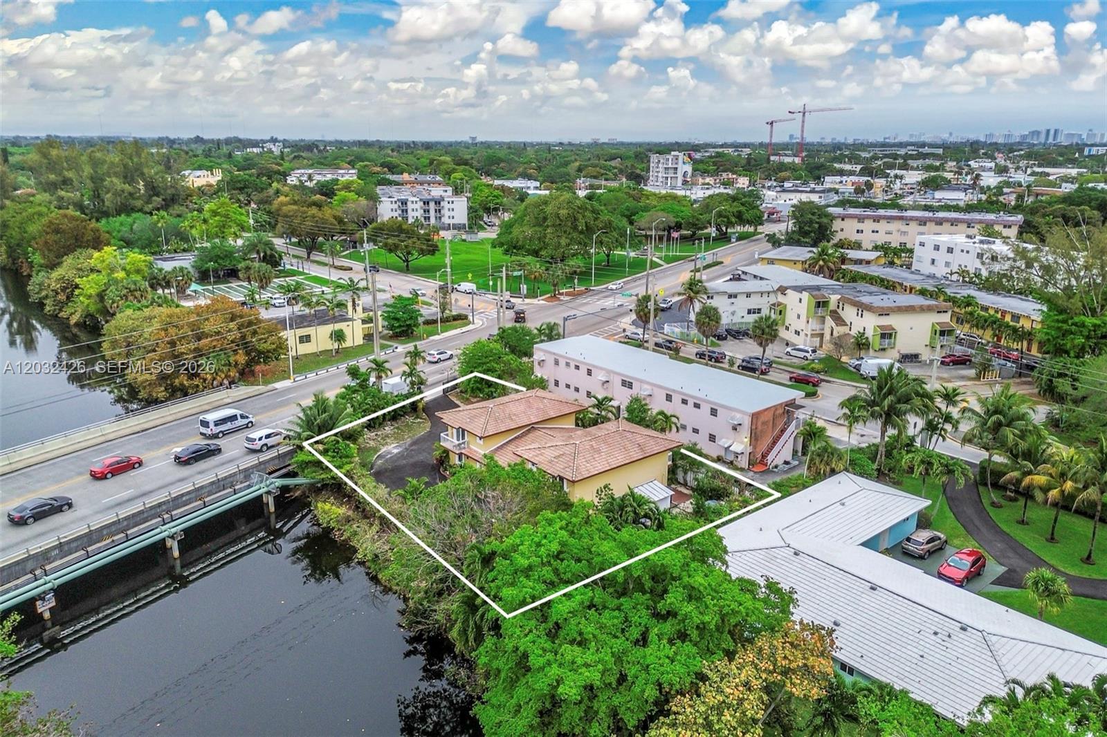 BISCAYNE PARK ESTATES - Residential Income