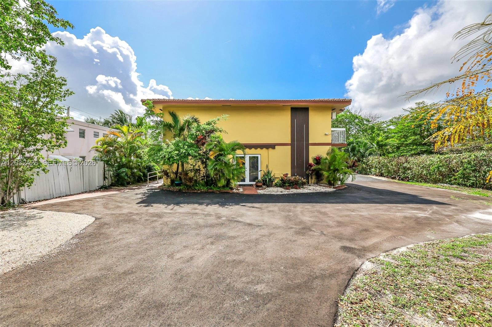 BISCAYNE PARK ESTATES - Residential Income