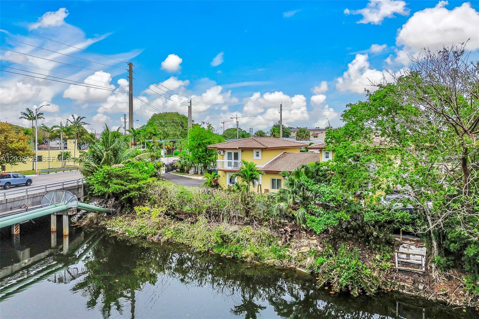 BISCAYNE PARK ESTATES - Residential Income