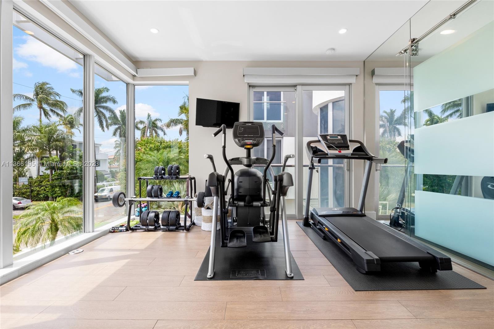 BEACH WAY HEIGHTS UNIT - Residential