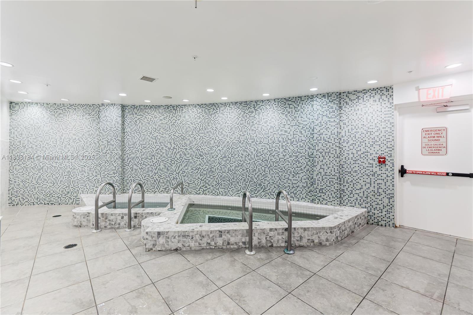 VIZCAYNE SOUTH CONDO - Residential