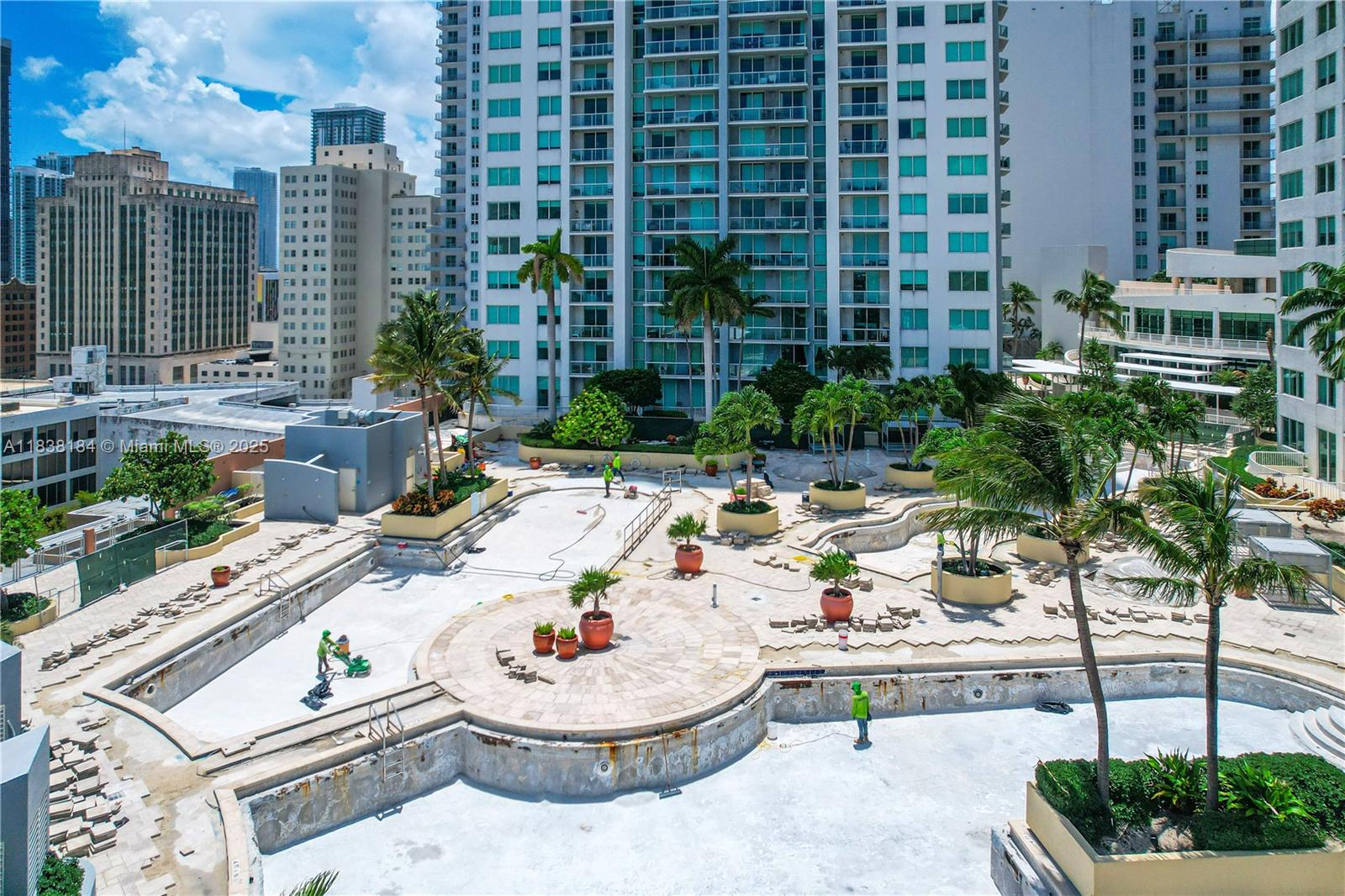 VIZCAYNE SOUTH CONDO - Residential