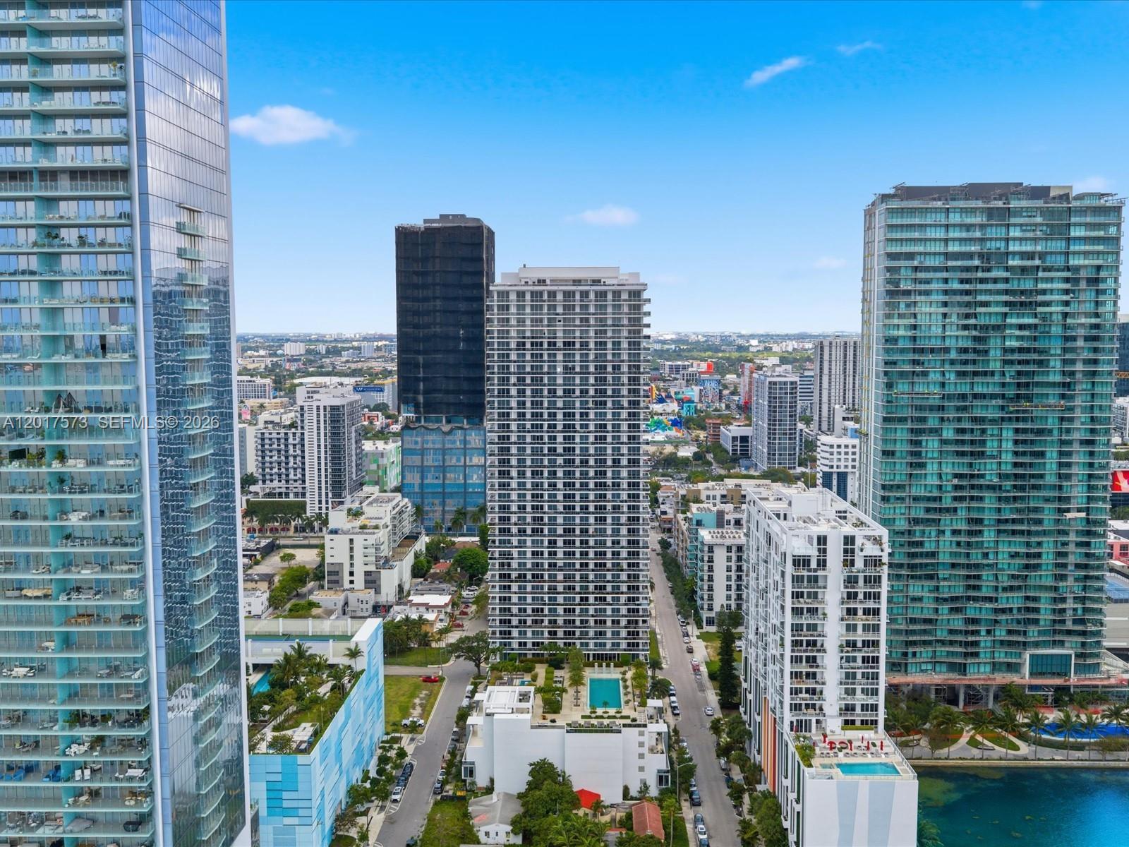 BAY HOUSE MIAMI CONDO - Residential