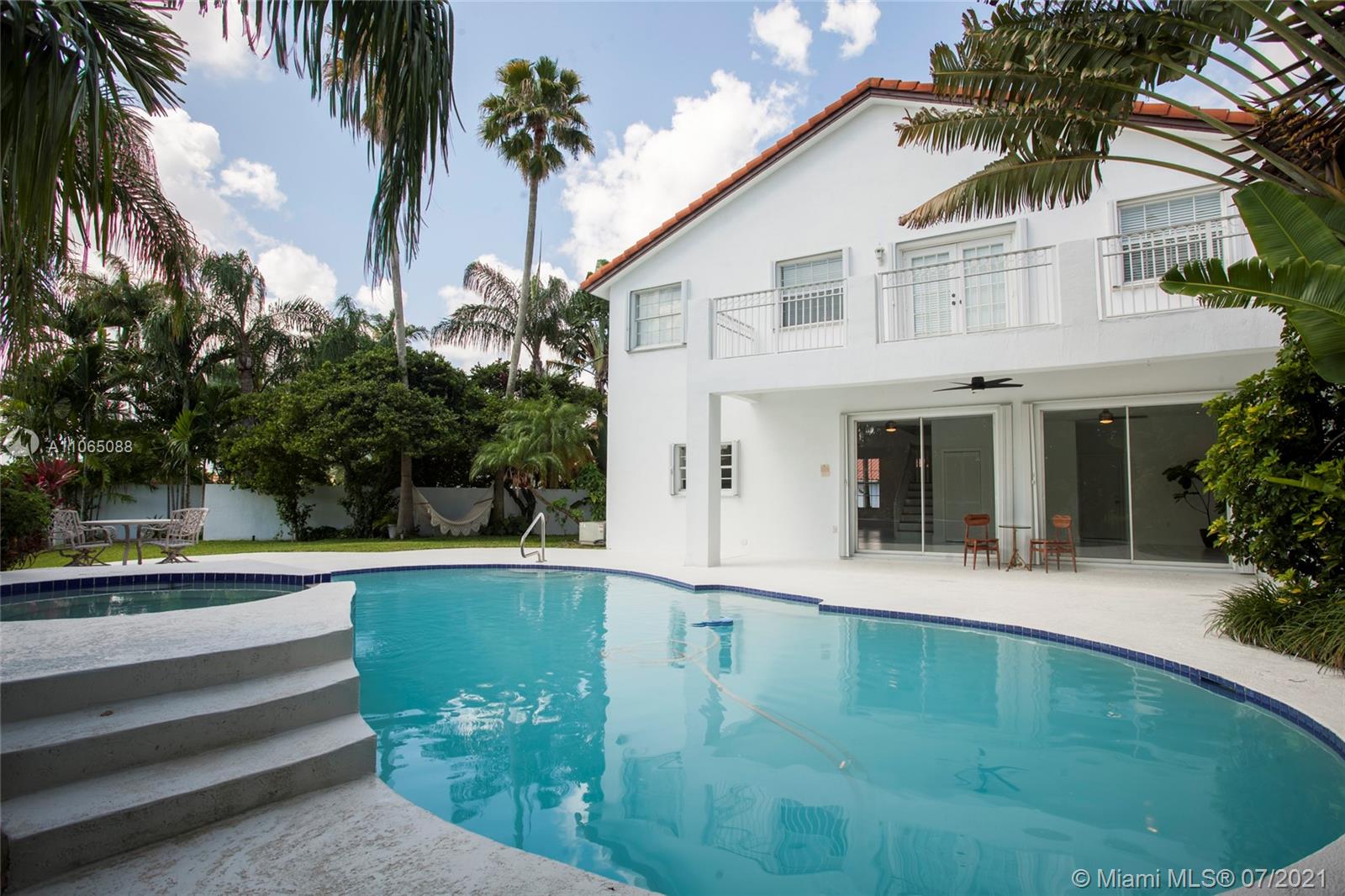 DORAL GLEN - Residential Lease