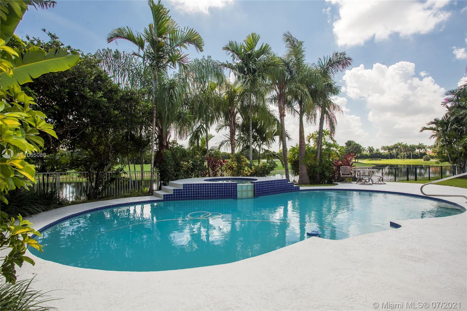 DORAL GLEN - Residential Lease