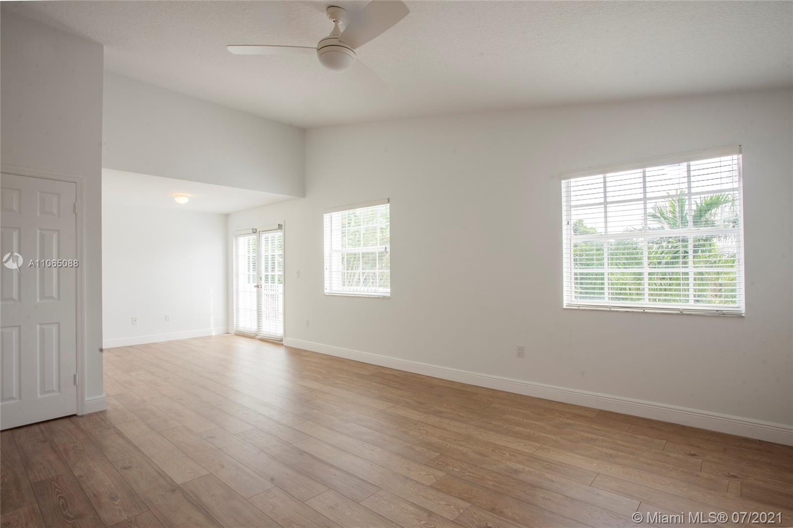 DORAL GLEN - Residential Lease