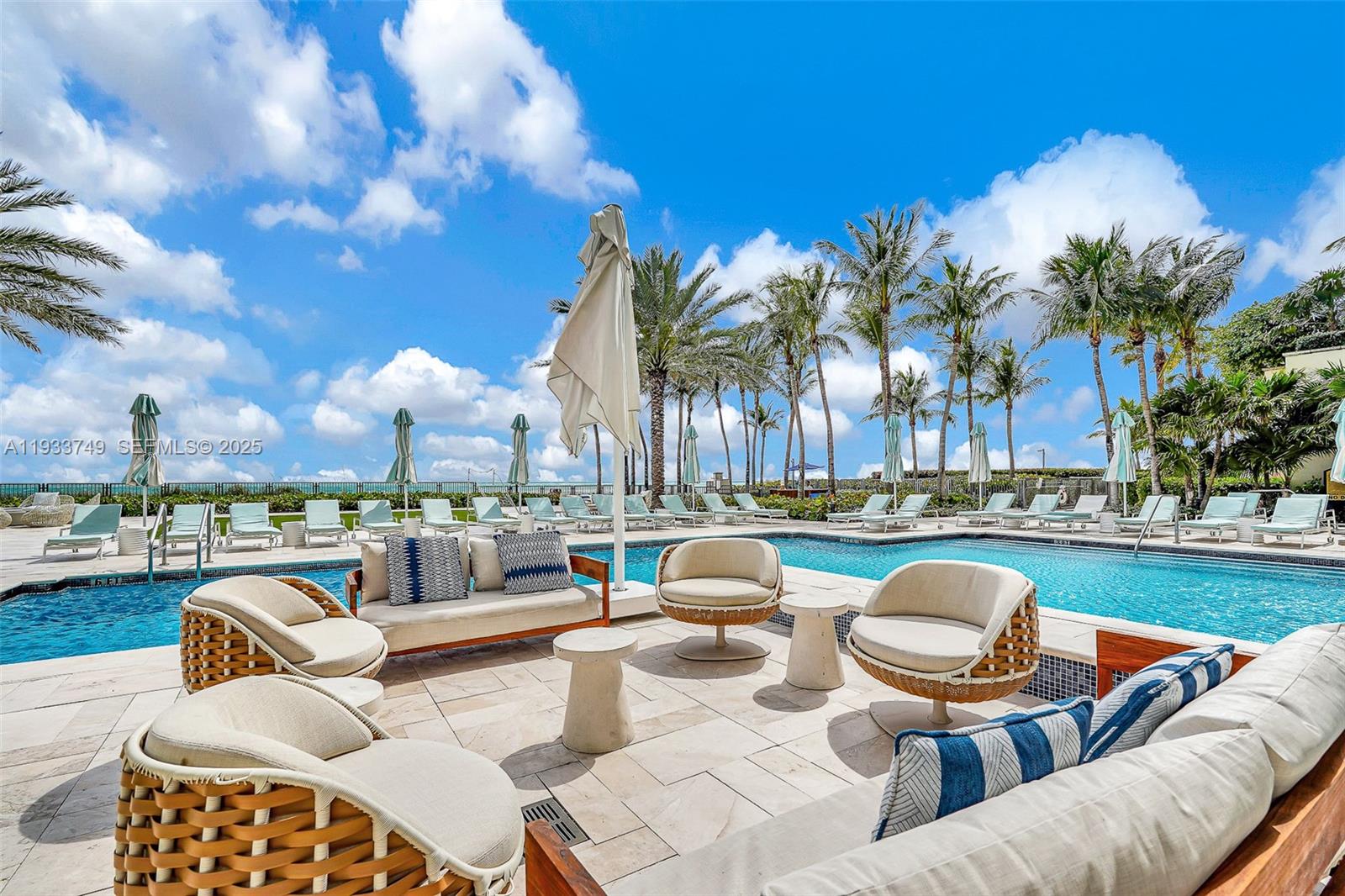 TURNBERRY OCEAN COLONY - Residential